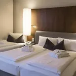朋兹酒店