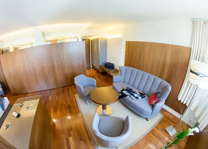 The Penz Hotel 4*